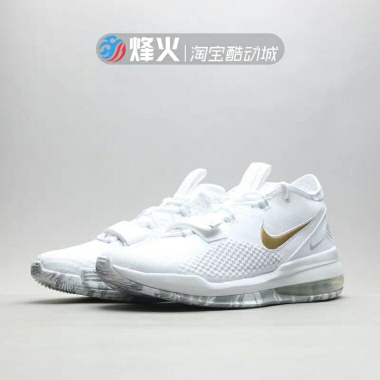 NIKE自营