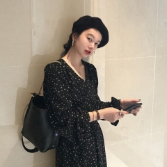 春季2020新款女韩版v领长袖碎花裙连衣裙过膝长裙 图片 s