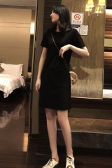 2020夏新款宽松直筒裙子小个子显瘦小黑裙很仙的法国小众连衣裙女